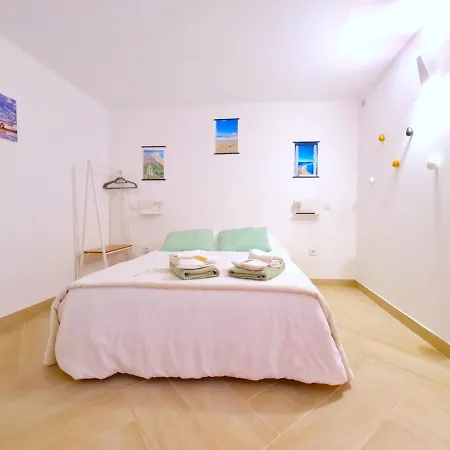 Quartos Viajantes, Surfistas, Grupos, Boa Energia נאזרה