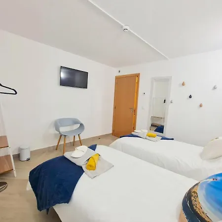 Quartos Viajantes, Surfistas, Grupos, Boa Energia בית הארחה *